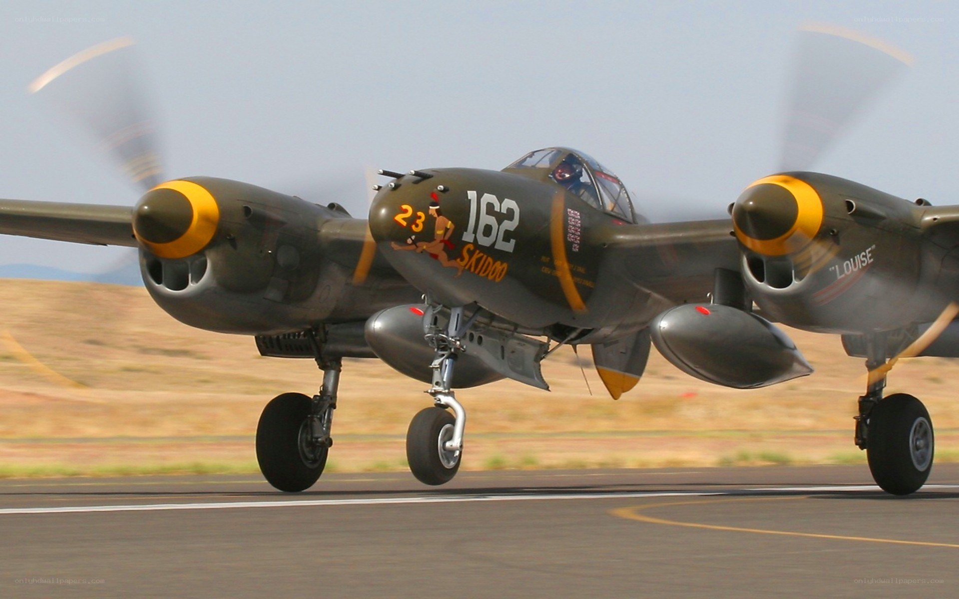 P-38 Lightning on runway