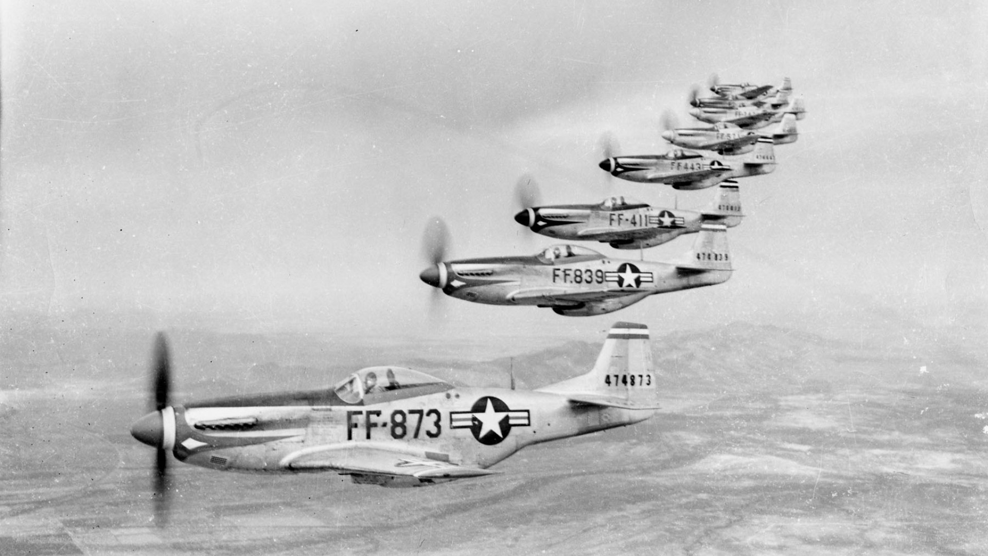 P-51 Mustang formation flight
