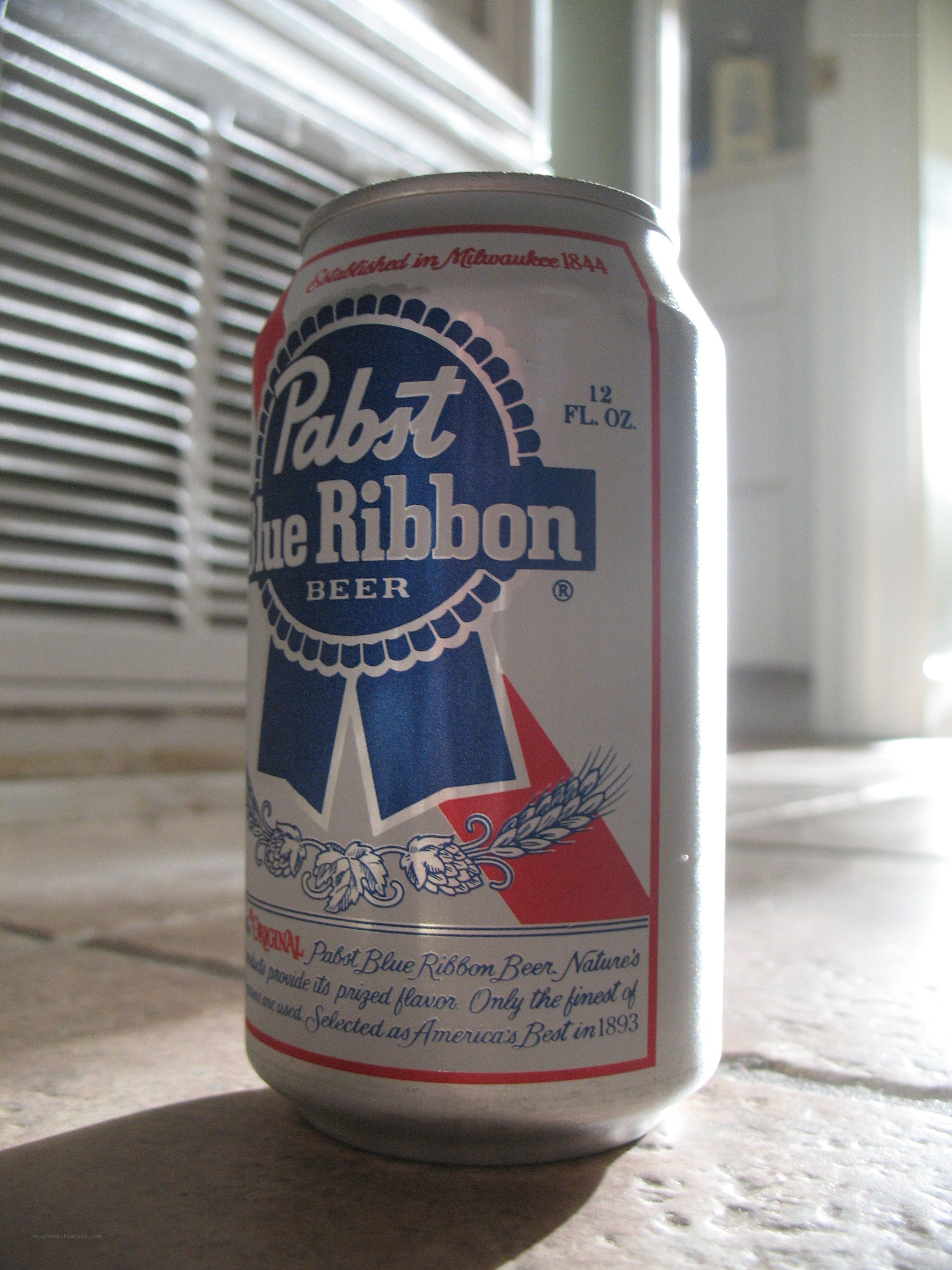 Pabst Blue Ribbon beer can