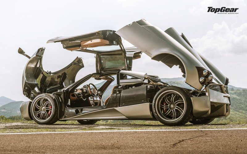 Pagani Huayra with doors open