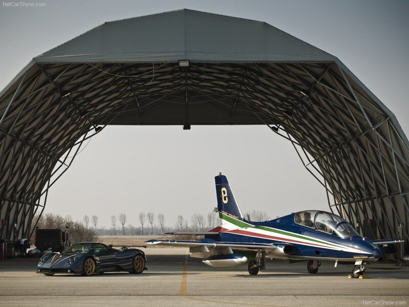 Pagani Zonda and jet aircraft