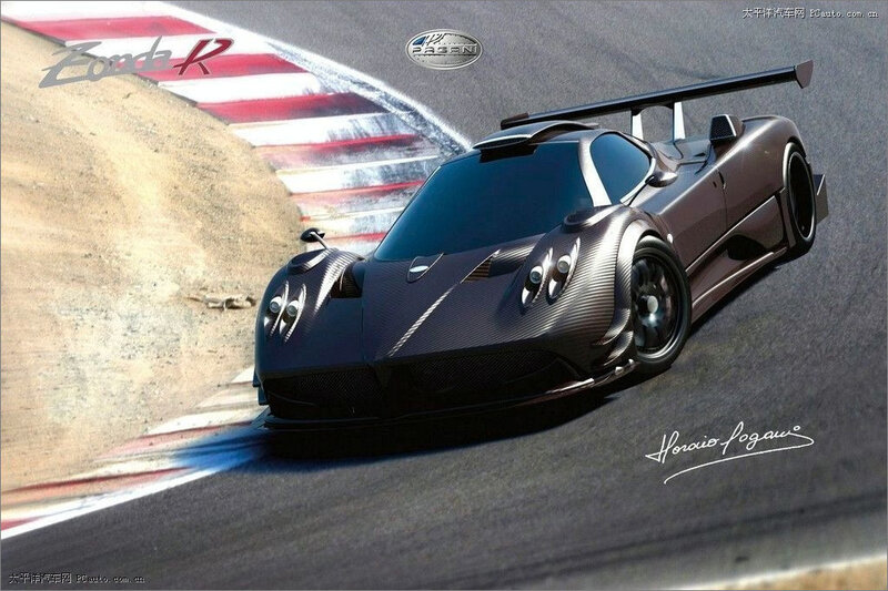 Pagani Zonda R on track