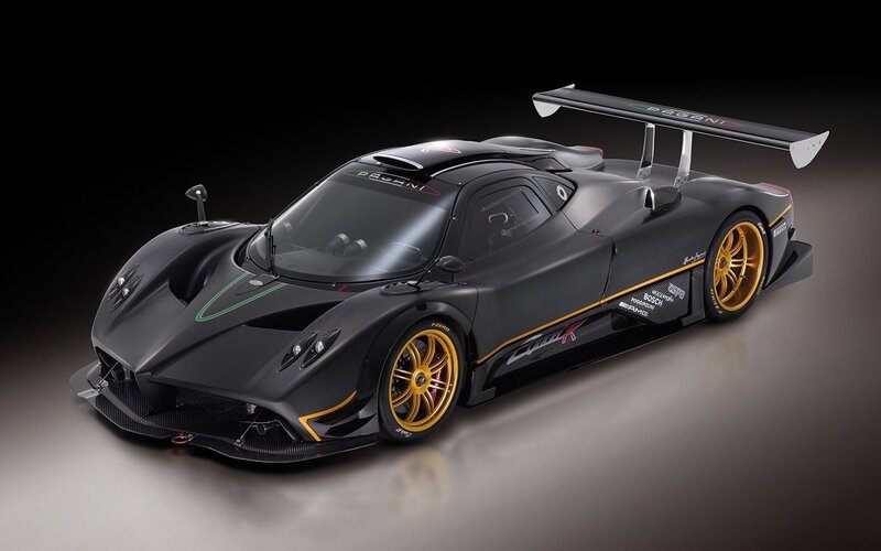 Pagani Zonda R race car