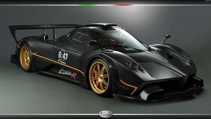 Pagani Zonda R race car