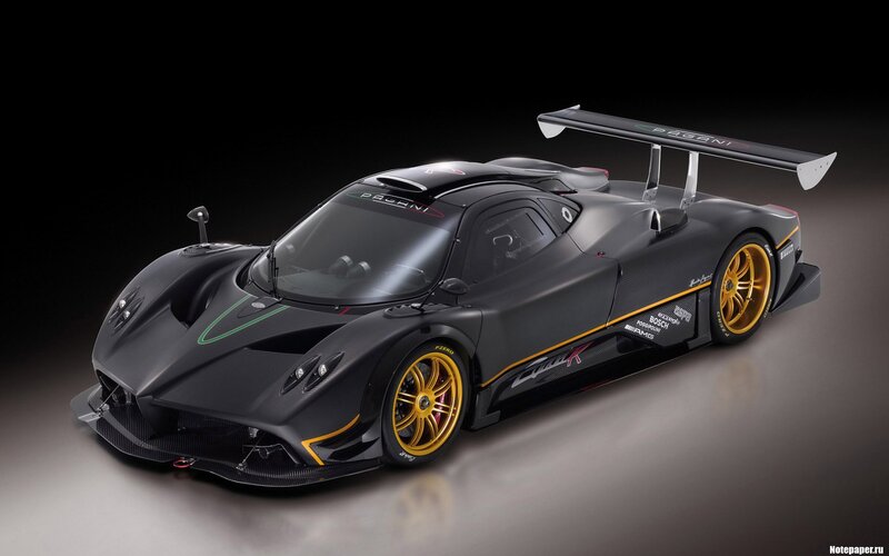 Pagani Zonda R race car