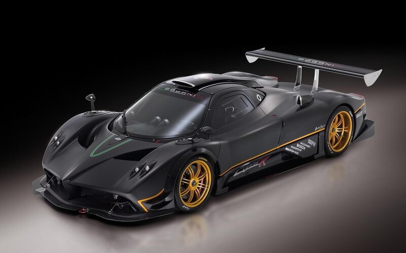 Pagani Zonda R race car