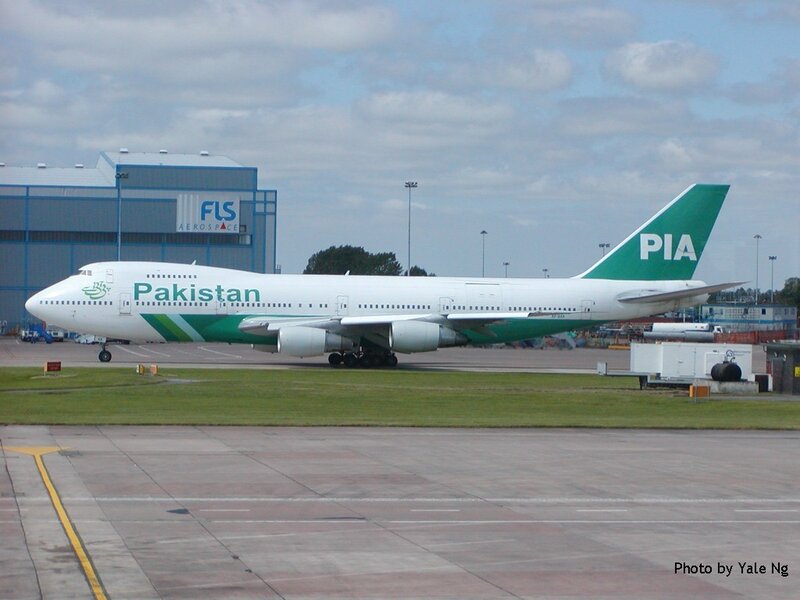 Pakistan International Airlines Boeing 747