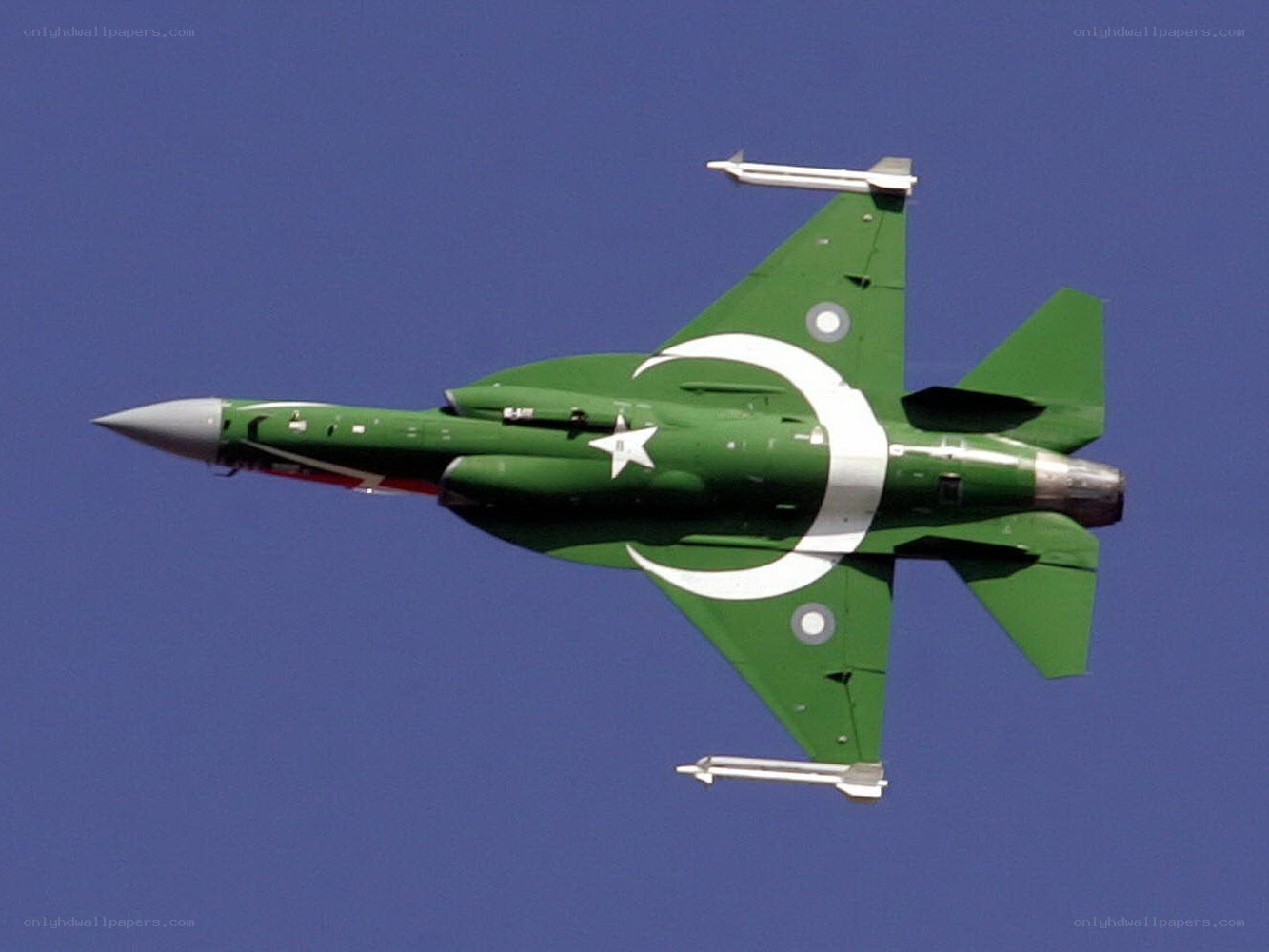 Pakistani fighter jet in flight