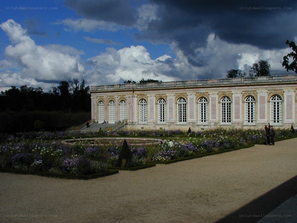 Palace garden with flowers