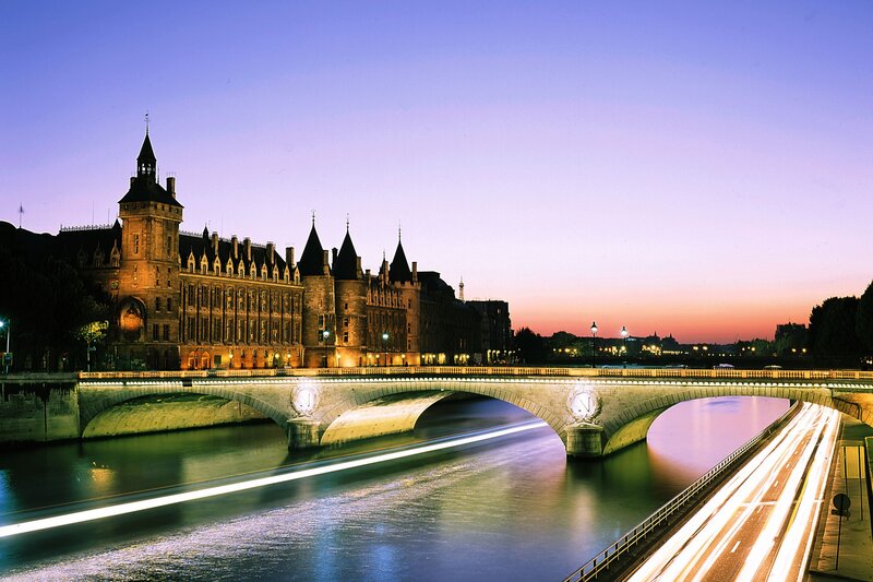 Palace of Justice at dusk