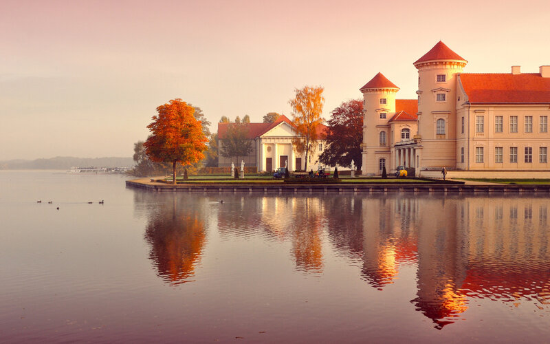 Palace on Lake Shore — Orange