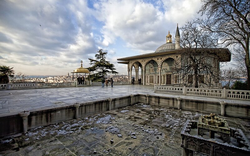 Palace with Dome and Minaret