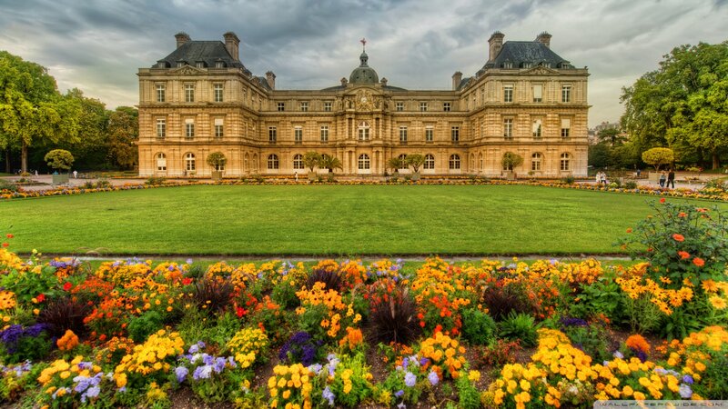Palace with Flower Garden — Green, Serene