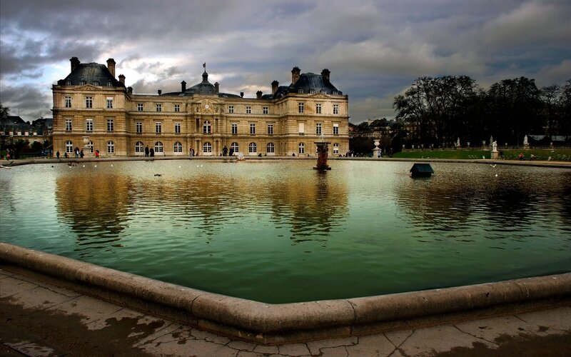Palace with Fountain