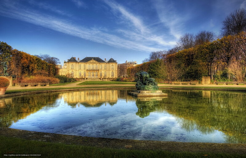 Palace with Pond and Statue — Blue, Serene