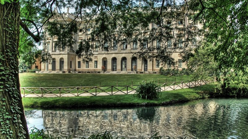 Palace with Pond — Green, Serene, Afternoon