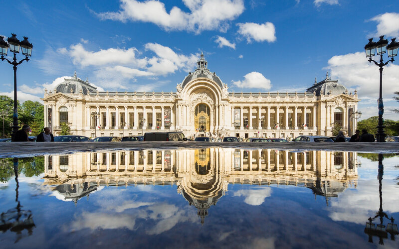 Palace with Reflection — Blue