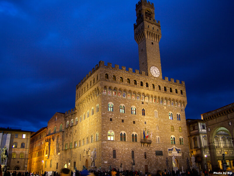 Palazzo Vecchio at dusk