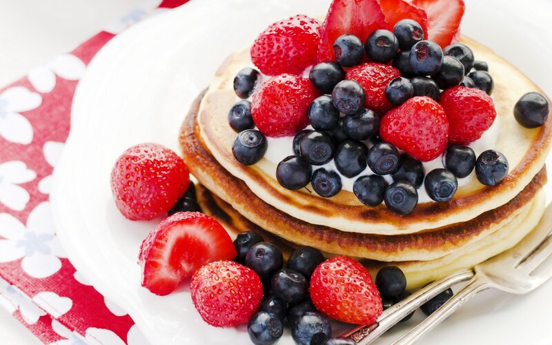 Pancakes with Berries