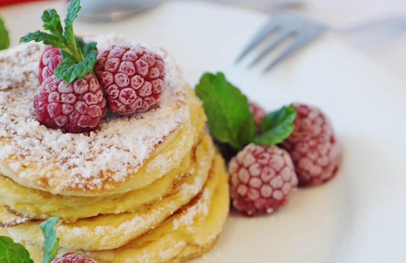 Pancakes with raspberries