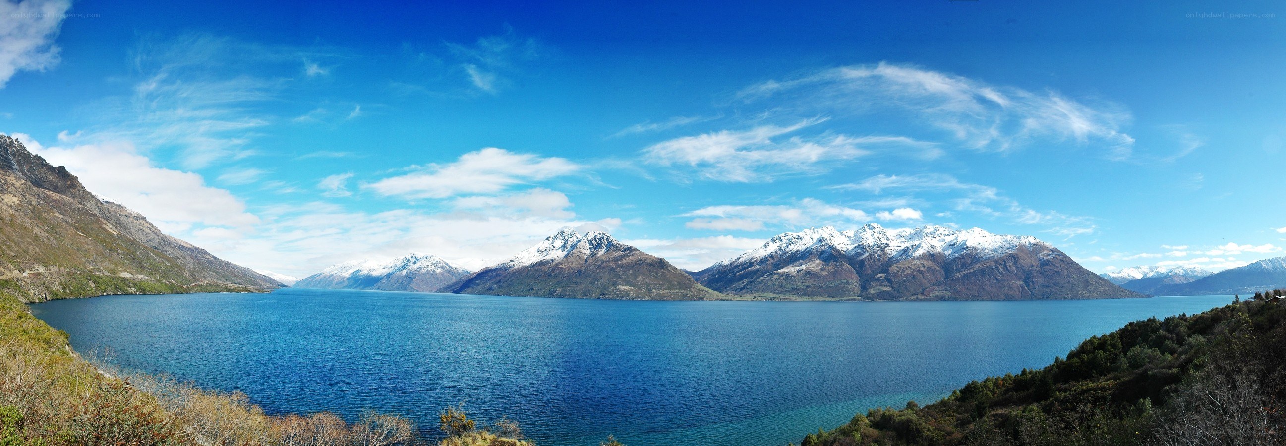 Panoramic lake and mountain view