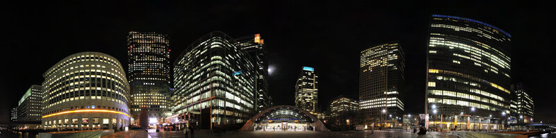 Panoramic night view of Canary Wharf
