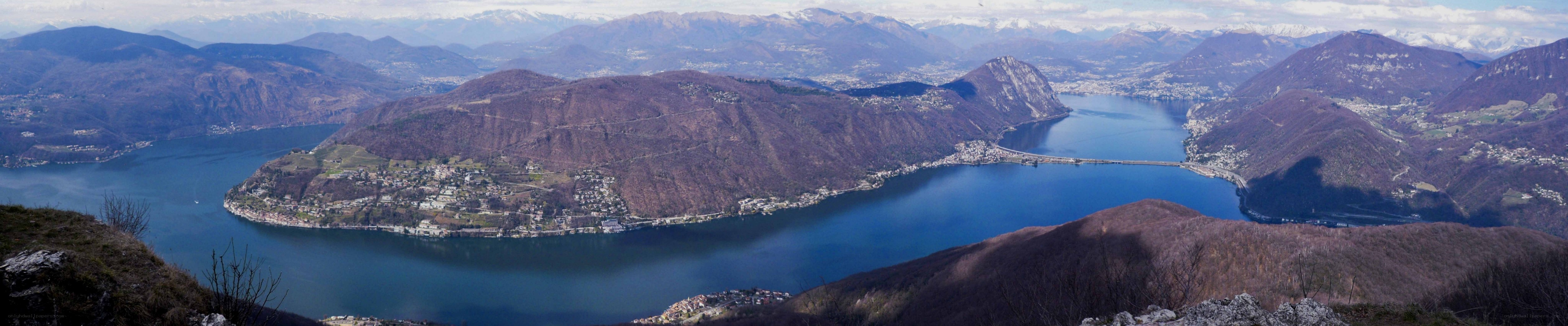 Panoramic view of Lake Como
