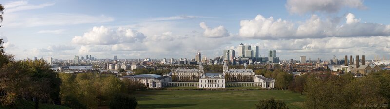 Panoramic view of London skyline