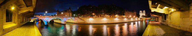 Panoramic view of Paris at night