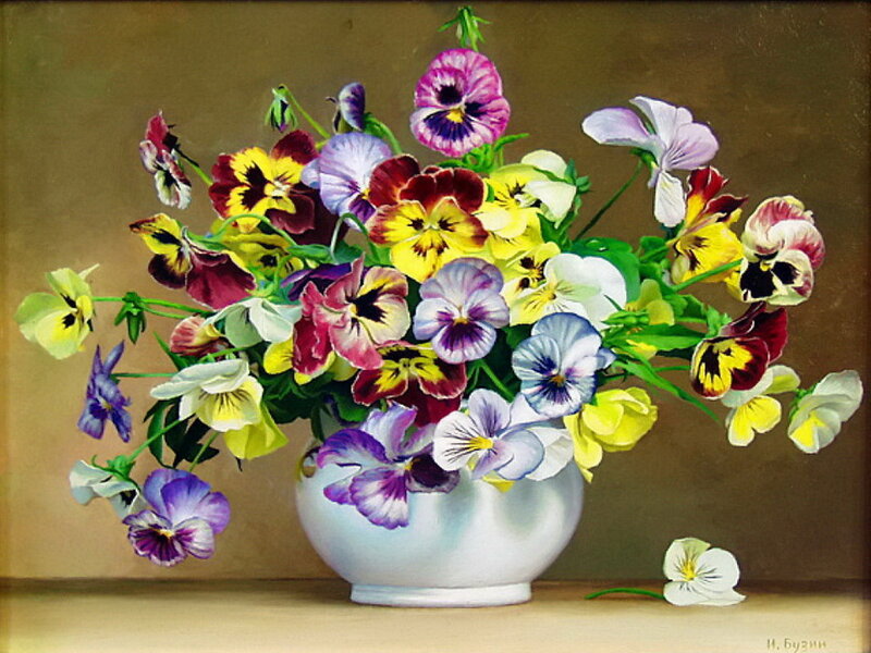 Pansy Bouquet in Vase — Purple