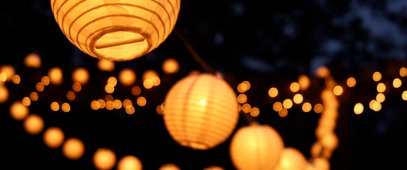 Paper Lanterns at Night — Yellow