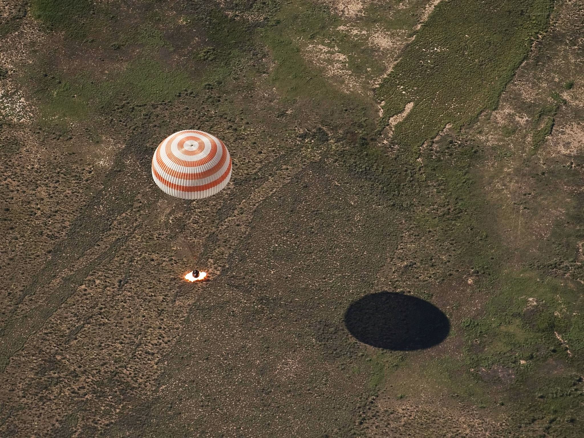 Parachute landing in desert
