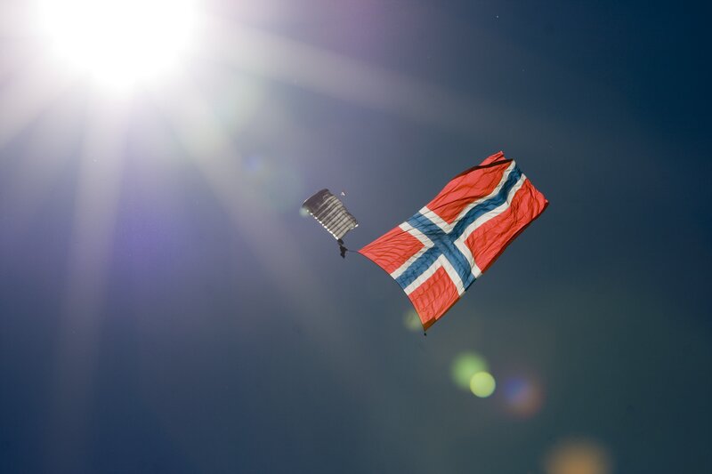 Parachutist with Flag — Red, Dramatic
