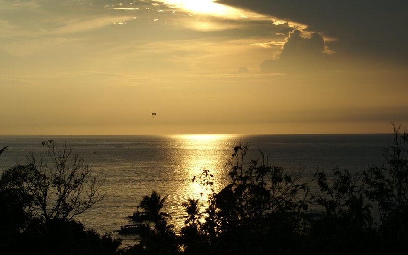 Parasail over Ocean — Gold