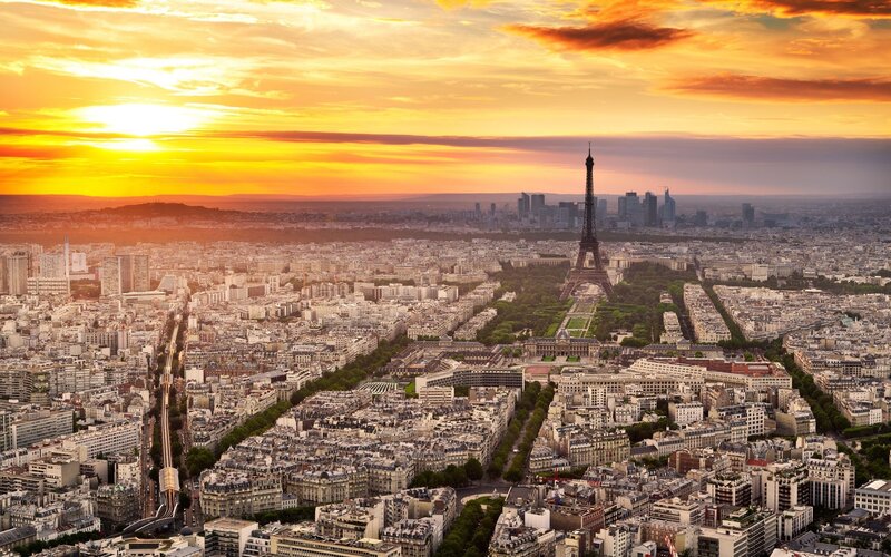 Paris sunset with Eiffel Tower