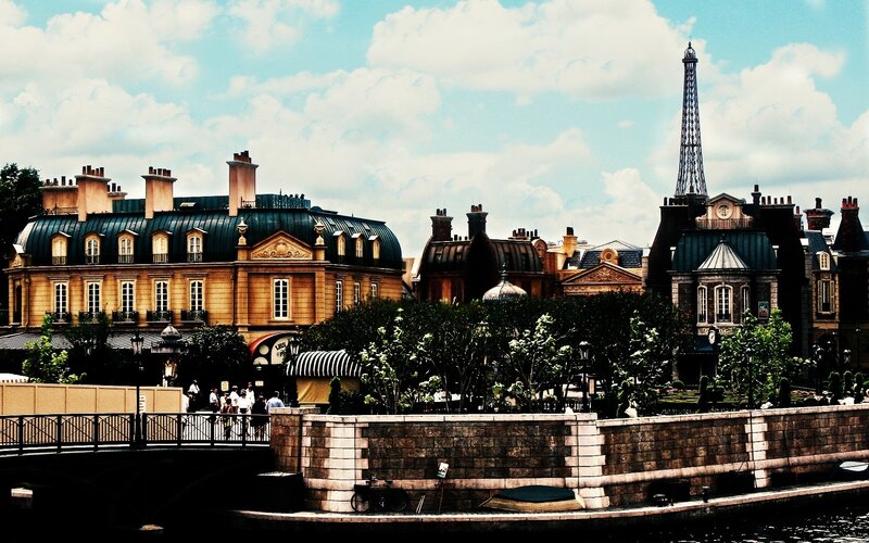 Parisian Buildings and Eiffel Tower — Blue