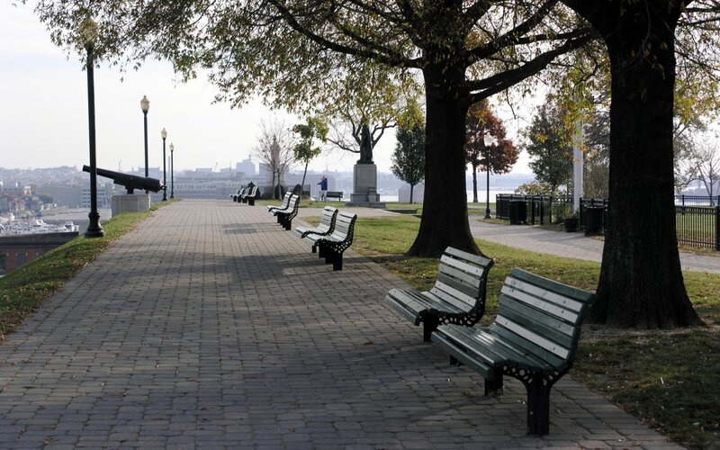 Park Benches and Cannon — Green