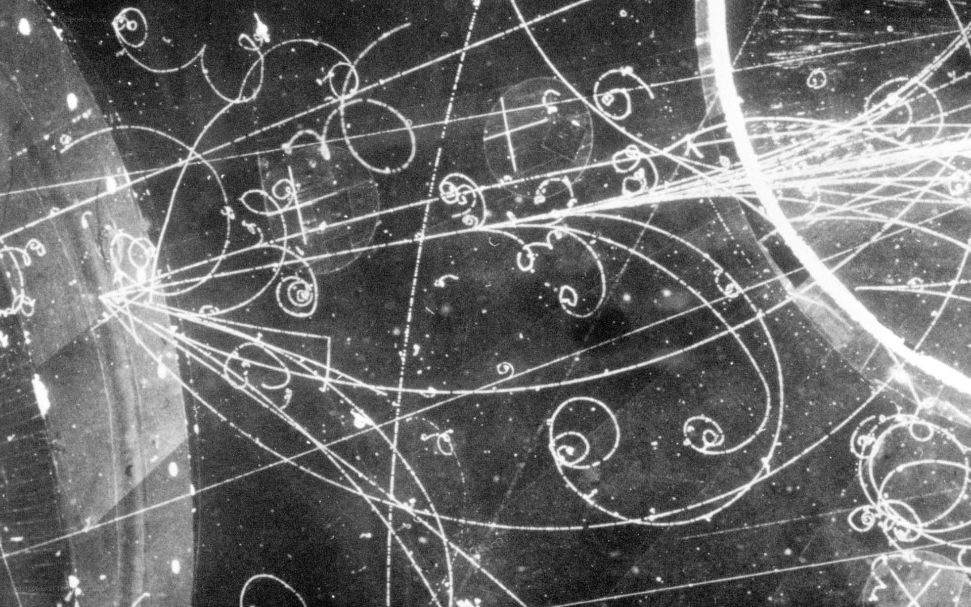 particle tracks in a cloud chamber
