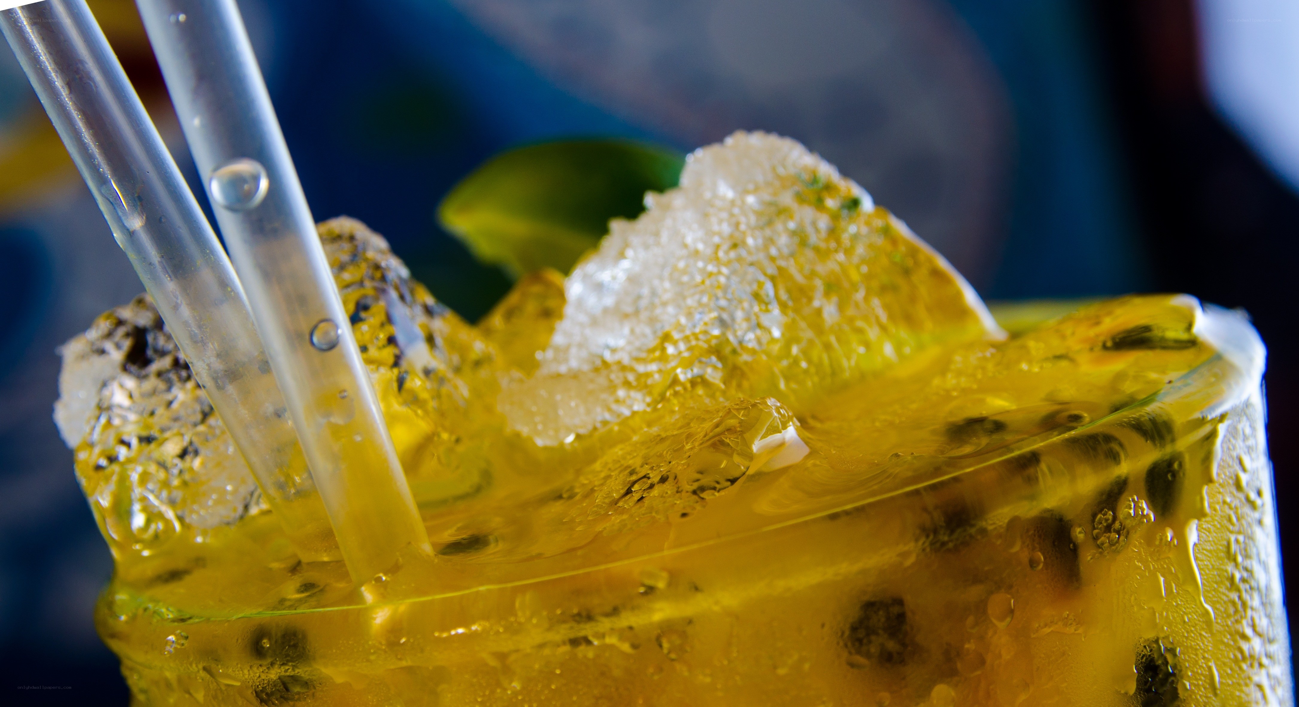 passion fruit drink with ice