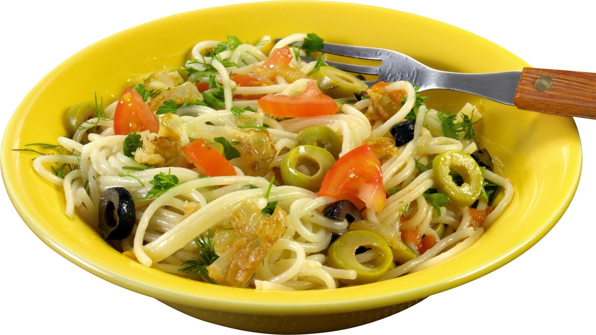 pasta salad with olives and tomatoes