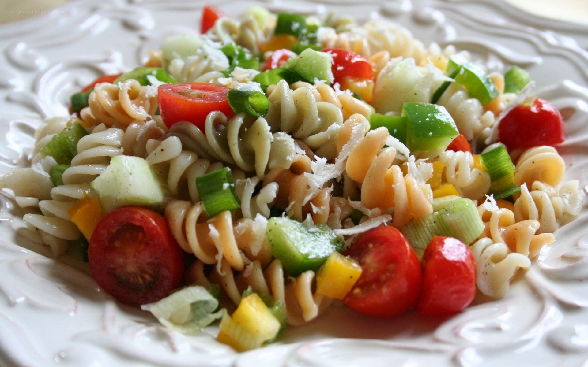 Pasta salad with vegetables