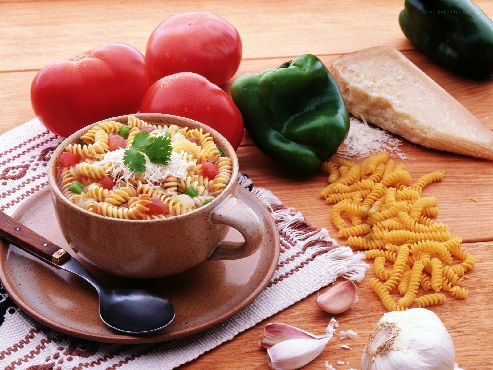 Pasta soup with fresh vegetables