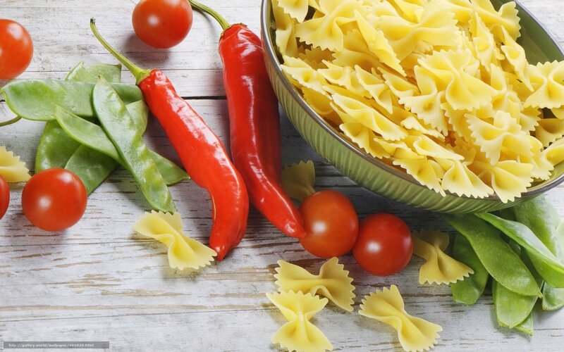 Pasta with fresh vegetables