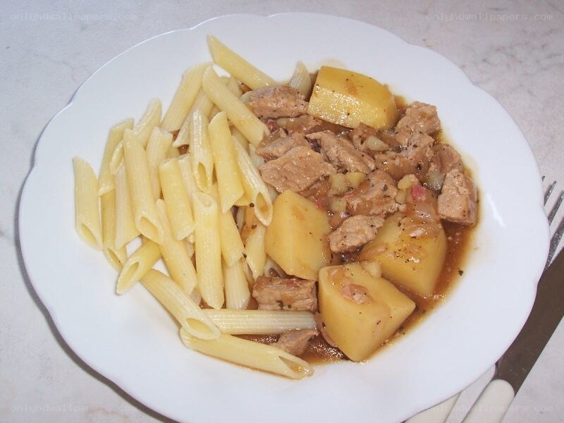 pasta with meat and potatoes