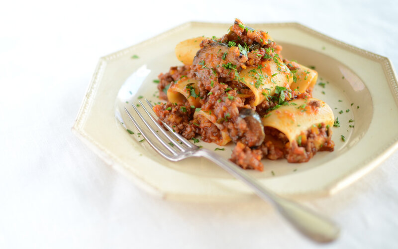 Pasta with Meat Sauce — Beige