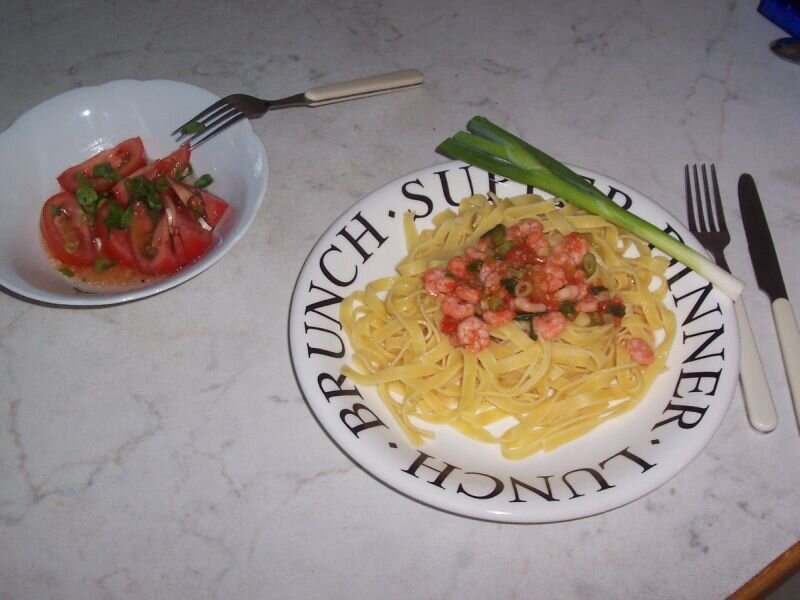 Pasta with shrimp and tomato salad