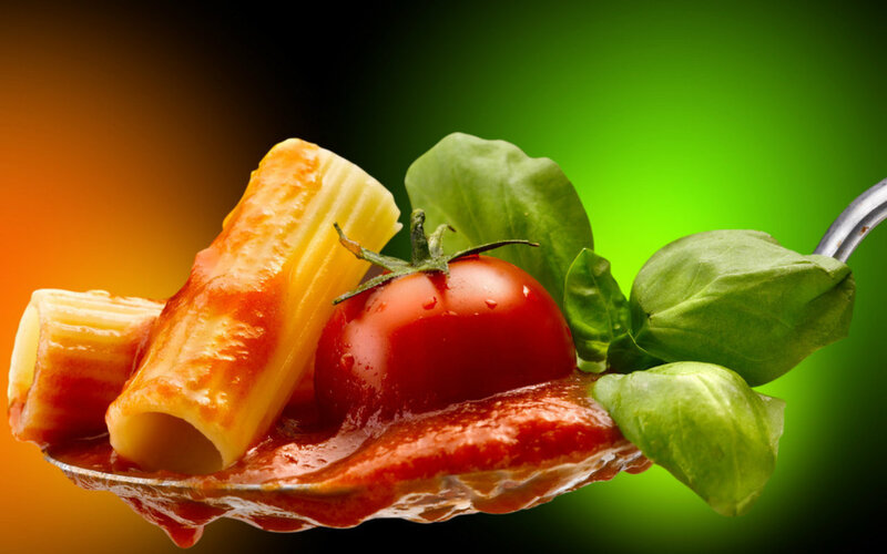 Pasta with Tomato and Basil