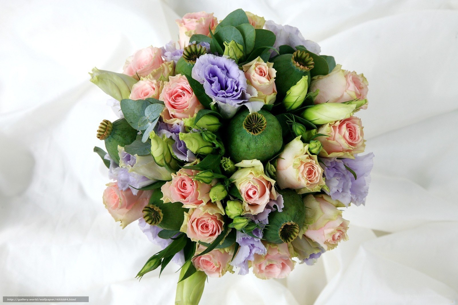 pastel wedding bouquet