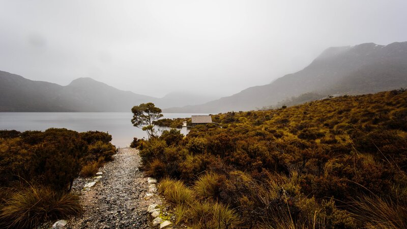 Path to Lakeside Hut
