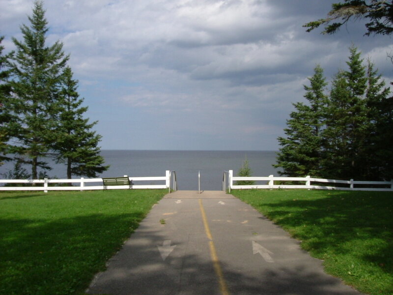 Path to the ocean view